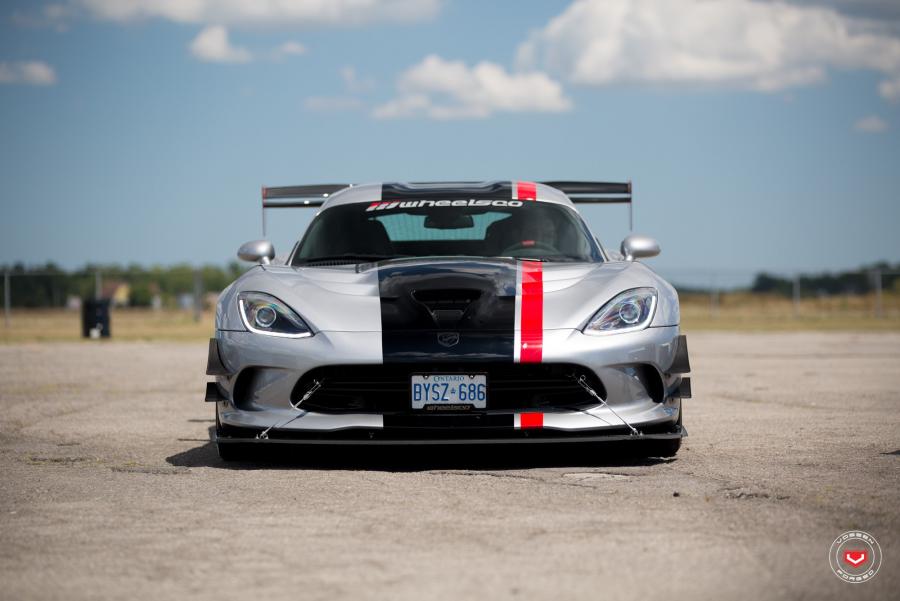  Dodge Viper ACR on Vossen Wheels (VPS-306) 2017 года  (фото 17 из 40)